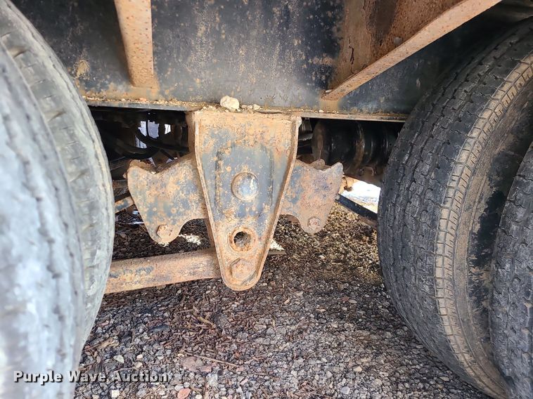 image for item MQ9571 2009 Towmaster T-20 equipment trailer