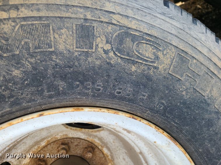 image for item MQ9571 2009 Towmaster T-20 equipment trailer