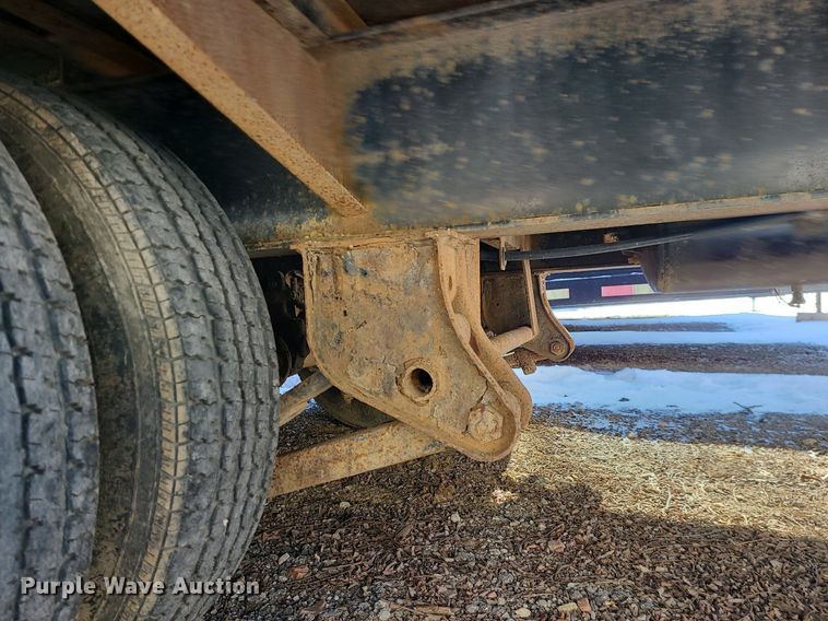 image for item MQ9571 2009 Towmaster T-20 equipment trailer