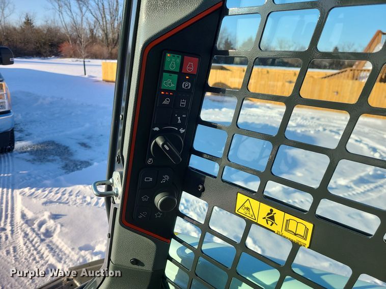 image for item MQ9576 2023 Bobcat T66 tracked skid steer loader