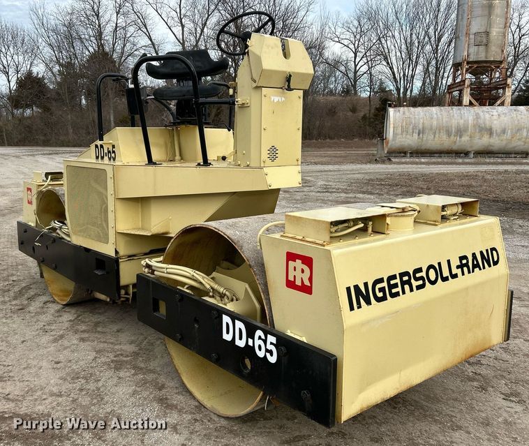 image for item NE9717 1992 Ingersoll Rand DD-65 double drum roller