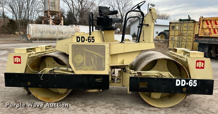 image for item NE9717 1992 Ingersoll Rand DD-65 double drum roller