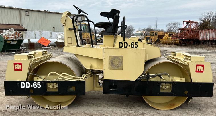 image for item NE9717 1992 Ingersoll Rand DD-65 double drum roller