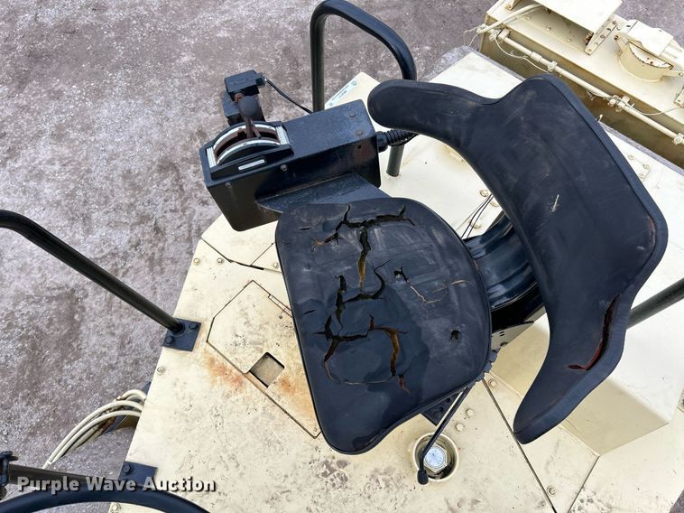 image for item NE9717 1992 Ingersoll Rand DD-65 double drum roller