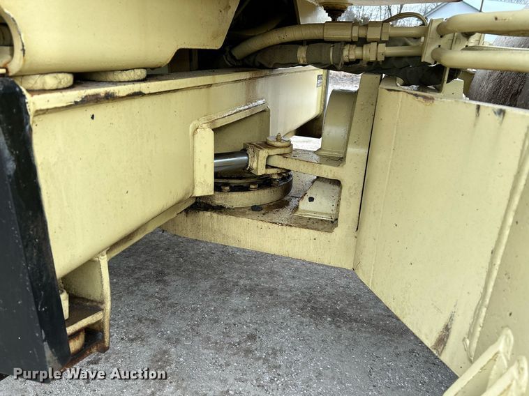 image for item NE9717 1992 Ingersoll Rand DD-65 double drum roller