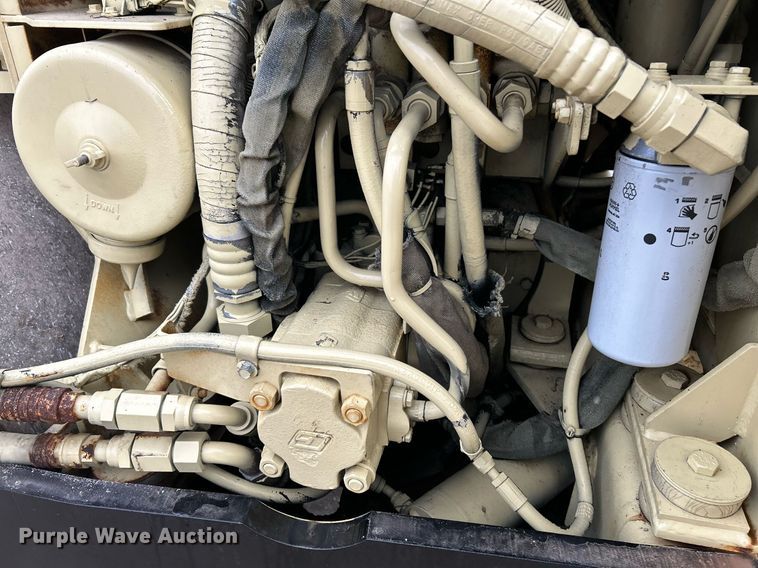 image for item NE9717 1992 Ingersoll Rand DD-65 double drum roller