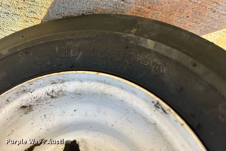 image for item NI9718 Ventrac 4500Z municipal tractor with vacuum