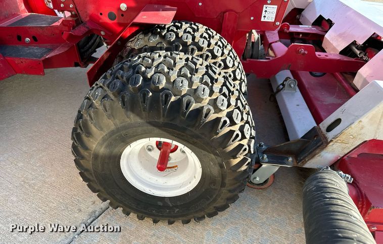 image for item NI9718 Ventrac 4500Z municipal tractor with vacuum