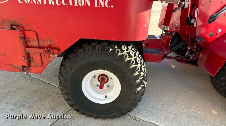 image for item NI9718 Ventrac 4500Z municipal tractor with vacuum