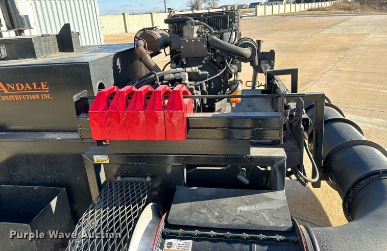 image for item NI9719 2018 Blastcrete DA-350 seal coat applicator