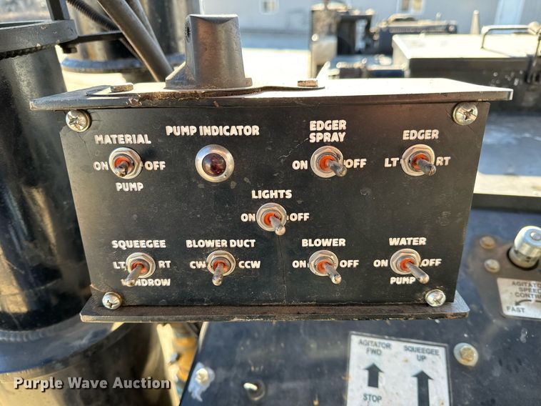 image for item NI9719 2018 Blastcrete DA-350 seal coat applicator