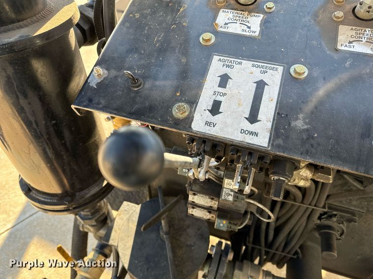 image for item NI9719 2018 Blastcrete DA-350 seal coat applicator