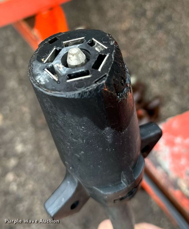 image for item NI9740 1995 LeROI Q175DJ-E air compressor