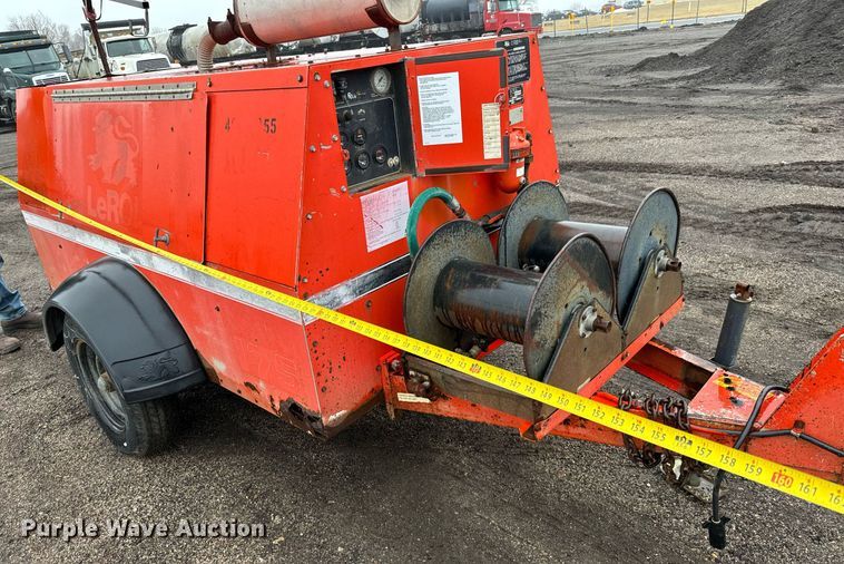 image for item NI9740 1995 LeROI Q175DJ-E air compressor