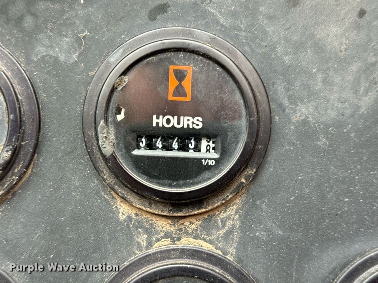 image for item NI9740 1995 LeROI Q175DJ-E air compressor