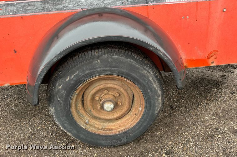 image for item NI9740 1995 LeROI Q175DJ-E air compressor