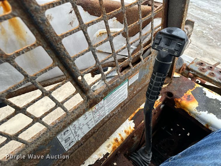 image for item NI9744 2008 Bobcat S205 skid steer loader