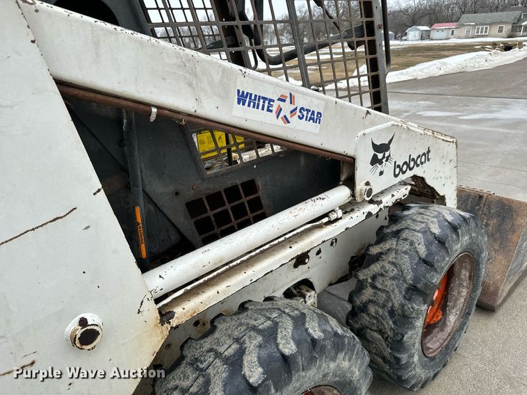 image for item NI9745 1989 Bobcat 743 skid steer loader
