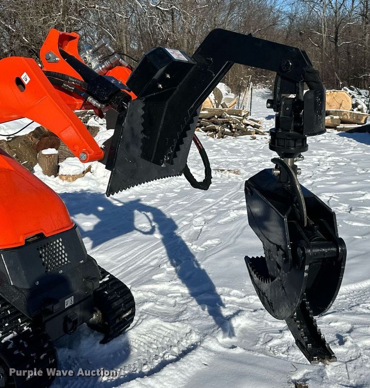 image for item NL9345 Blue Diamond  106720-25 compact utility loader log grapple