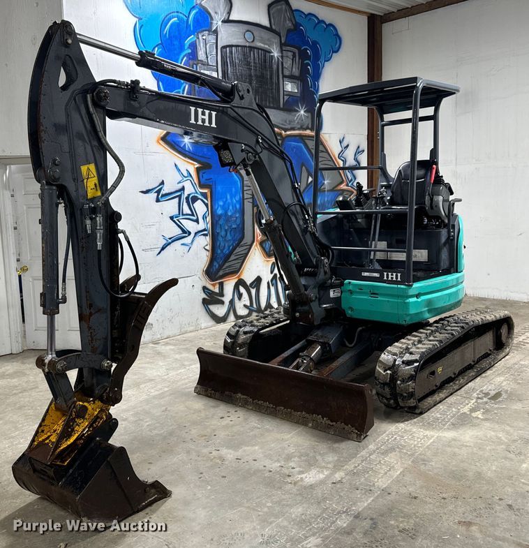 image for item NM9234 2015 IHI 35V4 mini excavator