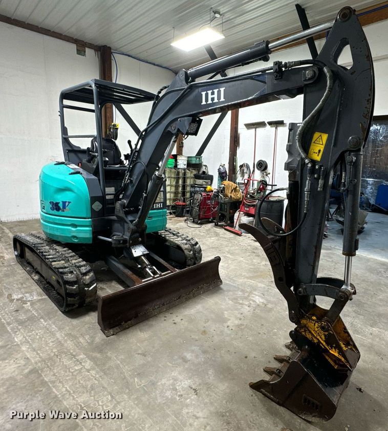 image for item NM9234 2015 IHI 35V4 mini excavator