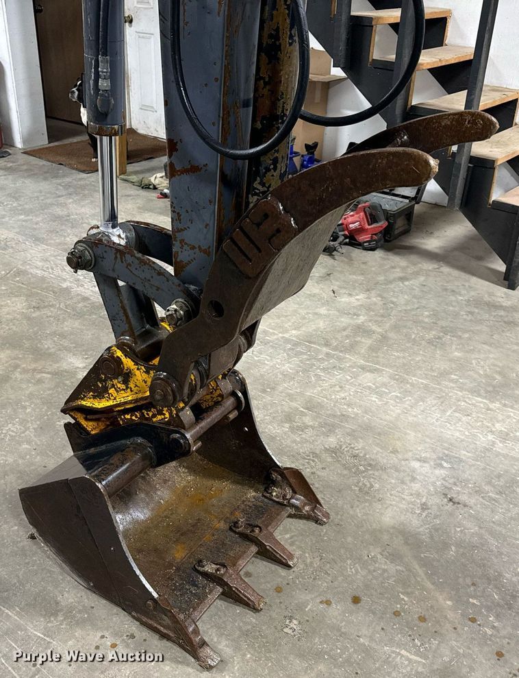 image for item NM9234 2015 IHI 35V4 mini excavator