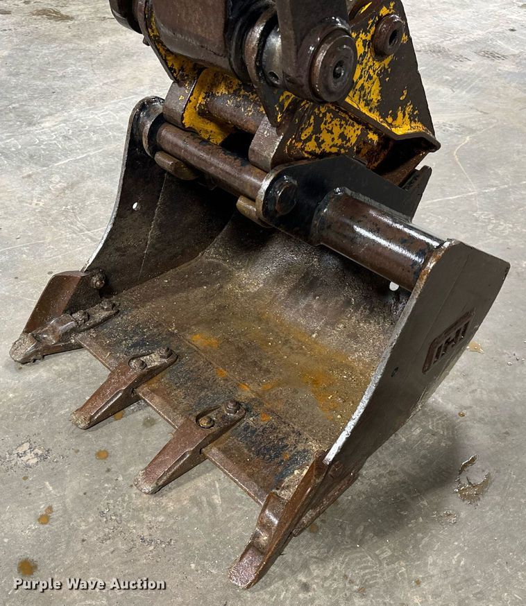 image for item NM9234 2015 IHI 35V4 mini excavator