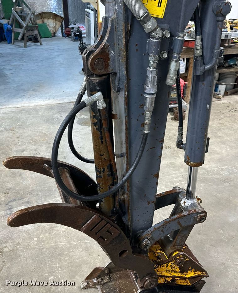 image for item NM9234 2015 IHI 35V4 mini excavator