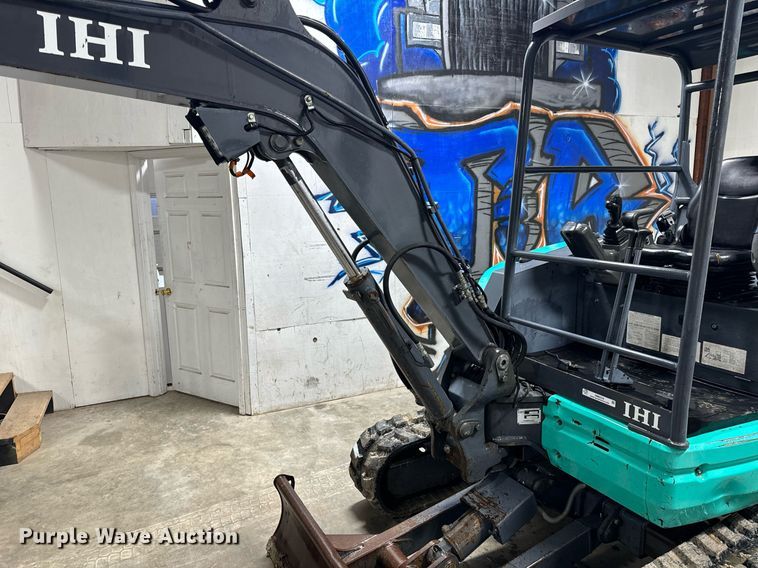 image for item NM9234 2015 IHI 35V4 mini excavator