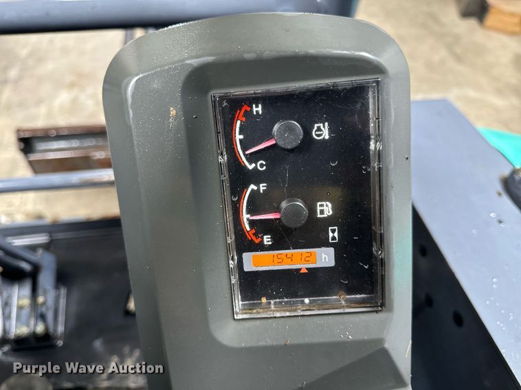 image for item NM9234 2015 IHI 35V4 mini excavator