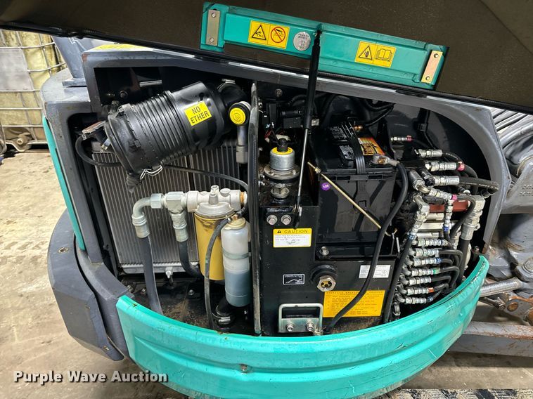 image for item NM9234 2015 IHI 35V4 mini excavator