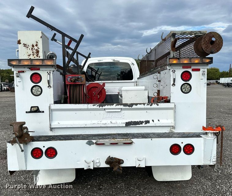 image for item NQ9401 2005 Chevrolet  C7500 utility / service truck