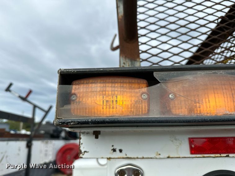 image for item NQ9401 2005 Chevrolet  C7500 utility / service truck