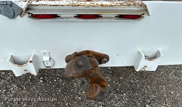 image for item NQ9401 2005 Chevrolet  C7500 utility / service truck