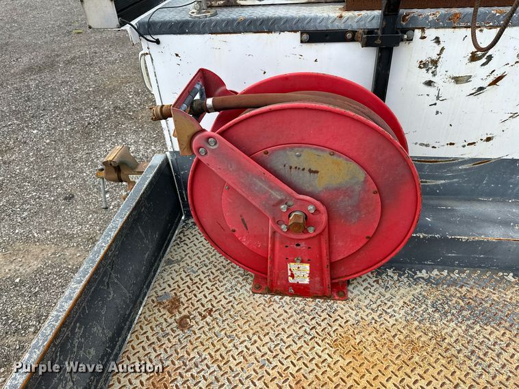 image for item NQ9401 2005 Chevrolet  C7500 utility / service truck