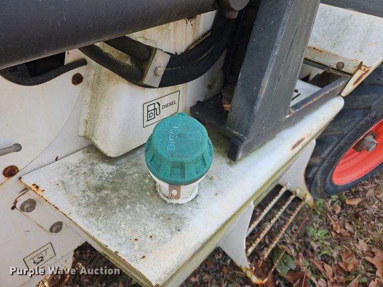 image for item NZ9123 2004 Bobcat B250 backhoe