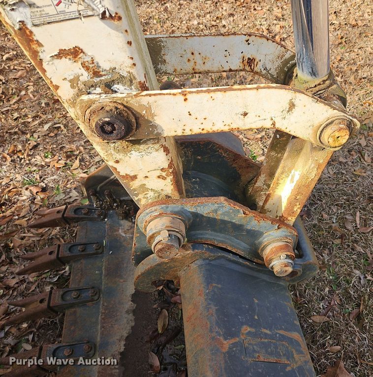 image for item NZ9123 2004 Bobcat B250 backhoe