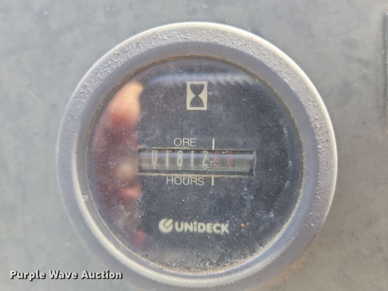 image for item NZ9123 2004 Bobcat B250 backhoe