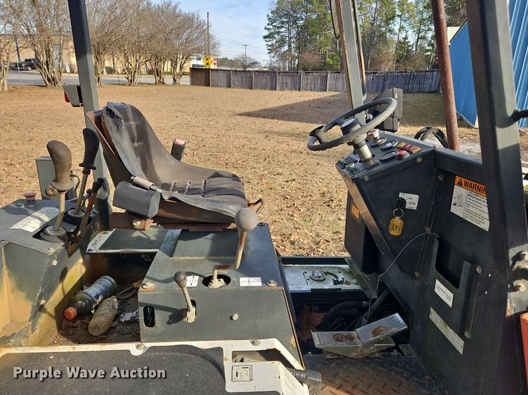 image for item NZ9123 2004 Bobcat B250 backhoe