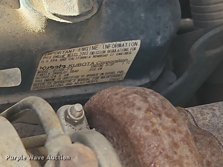 image for item NZ9123 2004 Bobcat B250 backhoe