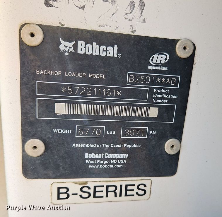 image for item NZ9123 2004 Bobcat B250 backhoe