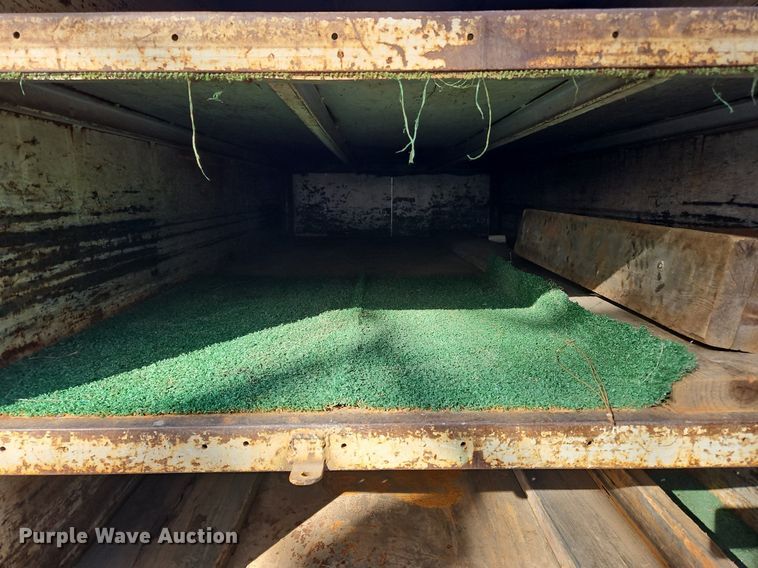 image for item NZ9124 2014 Hino 268 flatbed truck