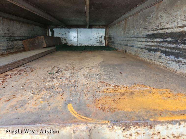 image for item NZ9124 2014 Hino 268 flatbed truck