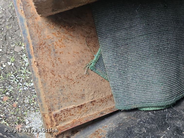 image for item NZ9124 2014 Hino 268 flatbed truck