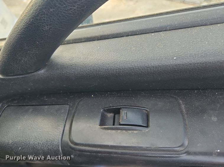 image for item NZ9124 2014 Hino 268 flatbed truck