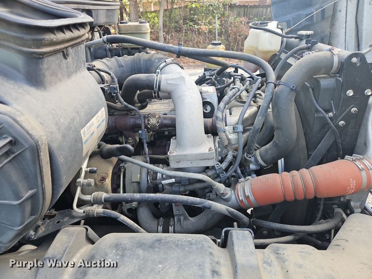 image for item NZ9124 2014 Hino 268 flatbed truck