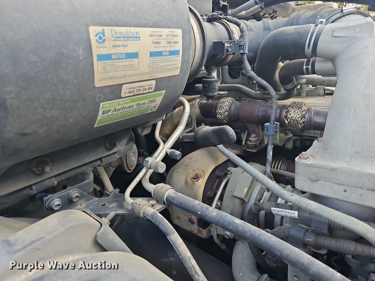 image for item NZ9124 2014 Hino 268 flatbed truck