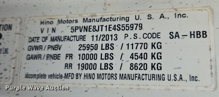 image for item NZ9124 2014 Hino 268 flatbed truck