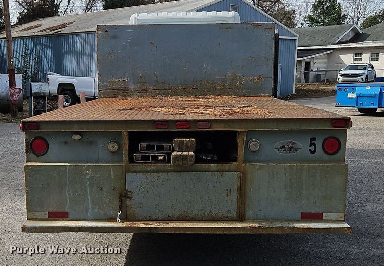 image for item NZ9125 2013 Hino 268 flatbed truck