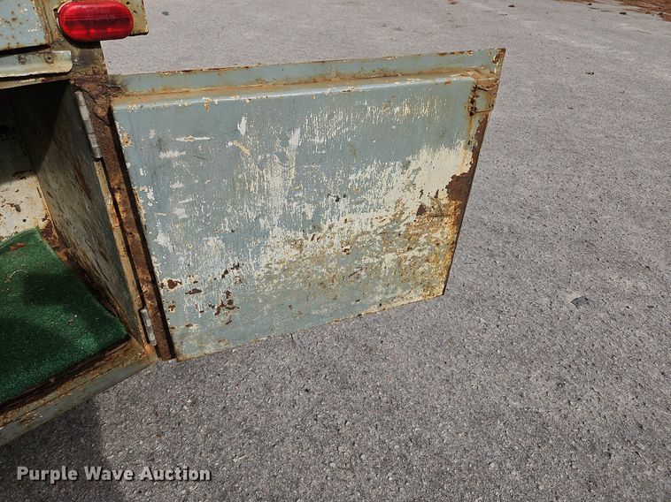 image for item NZ9125 2013 Hino 268 flatbed truck